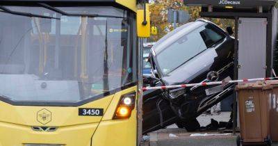 Carnage on the school run as residents rush from homes to 'sound of scraping metal' - manchestereveningnews.co.uk - county Bee