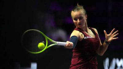 Swiatek knocked out of WTA Finals after Krejcikova beats Gauff