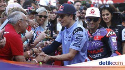 Stoner Kritik Ducati yang Pilih Marquez daripada Martin