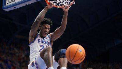Bill Self - No. 1 Kansas blows 20-point lead but still edges No. 9 North Carolina - ESPN - espn.com - Usa - state North Carolina - state Kansas - state South Dakota - county Lawrence