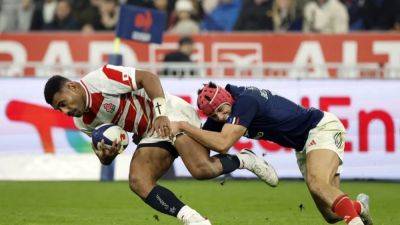 France demolish sorry Japan 52-12 on Paris homecoming