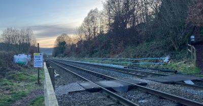 The plan for a 'timebomb' level crossing that's divided opinion in a Greater Manchester village - manchestereveningnews.co.uk - county Cross