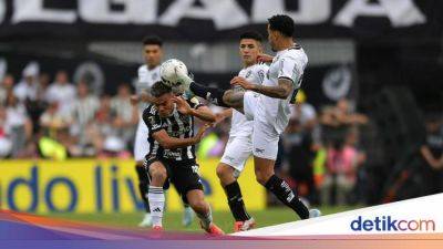 Copa Libertadores - Kartu Merah - Momen Tendangan Kungfu di Menit Awal Final Copa Libertadores - sport.detik.com