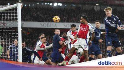 Liga Inggris - Bagaimana Jika Arsenal Cuma Bahaya dari Bola Mati? - sport.detik.com
