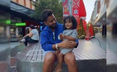 Tim Paine - Rishabh Pant - Rishabh Pant Turns 'Babysitter' In Australia As Adorable Interaction With Young Fan Goes Viral - sports.ndtv.com - Australia - India