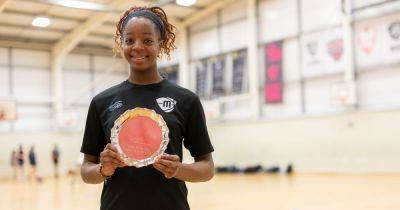 Alex Yee - Tom Daley - West Gorton basketball prodigy scoops third place in prestigious national award - manchestereveningnews.co.uk - Britain - Usa