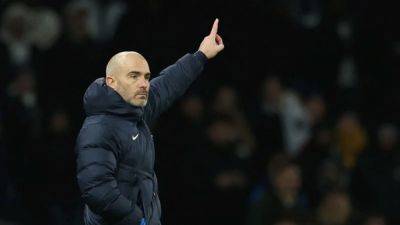 Chelsea still waiting for scent of a title race, says Maresca