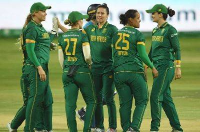 Heather Knight - Amy Jones - Laura Wolvaardt - Lara Goodall - Chloe Tryon - Kapp's bowling blitz not enough as England cruise to ODI series win over Proteas - news24.com