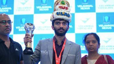 Indian chess king Gukesh returns to hero's welcome - channelnewsasia.com - China - India - Singapore