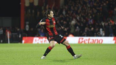 Hammers denied by stunning injury-time Unal freekick