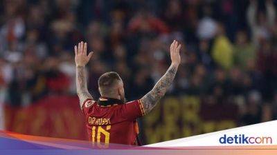 De Rossi Sebut Setia pada Roma Keputusan Karier yang Buruk, tapi ...