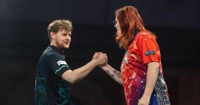 Van Leuven and Doets in shambolic World Darts Championship leg as Dutch duo go Dog & Duck