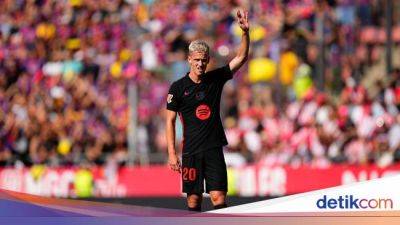 Joan Laporta - Andreas Christensen - Dani Olmo - Liga Spanyol - 2 Cara Barcelona 'Selamatkan' Dani Olmo - sport.detik.com
