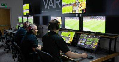 Neil Lennon - John Beaton - Peter Grant - Mark Wilson - Alan Hutton - Alan Muir - Celtic hero claims Rangers penalty shout 'quickly brushed aside' as he tells fans how VAR really works - dailyrecord.co.uk