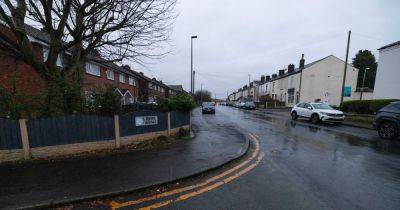 Mark Davis - Major Incident Team - Murder probe launched as man, 44, dies following 'attack' - manchestereveningnews.co.uk