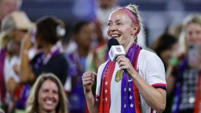 Former USWNT star Becky Sauerbrunn announces retirement