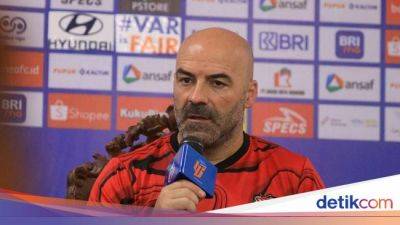 Pelatih Madura United Mundur