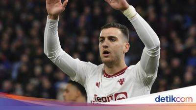 Pesan Dalot ke Rekan-rekannya di MU: Mau Sukses, Harus Menderita