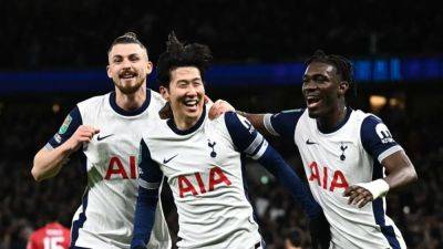 Tottenham survive Man Utd comeback to reach League Cup semis