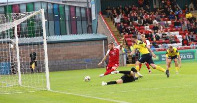 Ex-Stirling Albion legend makes Forthbank return in Stranraer dugout for clash