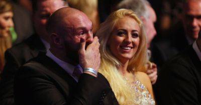 How many children does Tyson Fury have with wife Paris and what are their names?
