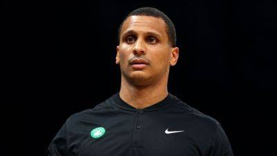 Jayson Tatum - Jaylen Brown - Joe Mazzulla - Celtics coach Joe Mazzulla $35K for postgame comments toward official - ESPN - espn.com - New York