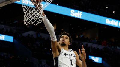 Spurs' Wembanyama historic again in 30-point, 10-block night - ESPN - espn.com
