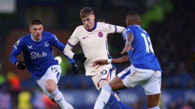 Chelsea held by Everton in goalless draw at Goodison