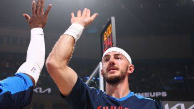Alex Caruso, Thunder agree to 4-year, $81M extension - ESPN