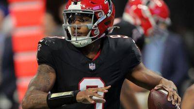 Michael Penix Jr. lifts Atlanta Falcons in starting debut - ESPN