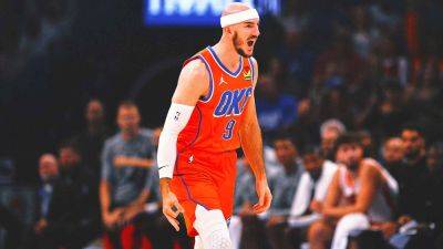 Alex Caruso - Josh Giddey - Thunder sign defensive guard Alex Caruso to 4-year, $81 million extension - foxnews.com - Los Angeles