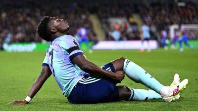 Arsenal's Bukayo Saka out for 'many weeks' with hamstring injury - ESPN