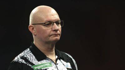 Mickey Mansell out of PDC World Championships after Jonny Clayton wins sudden-death leg at Ally Pally