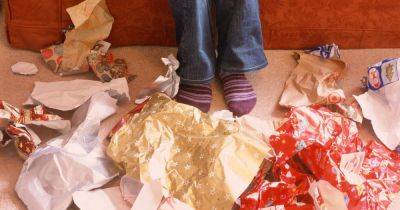 Bin man's urgent warning over Christmas cards, wrapping paper and gift bags - manchestereveningnews.co.uk