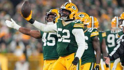 Aaron Rodgers - Derek Carr - Alvin Kamara - Josh Jacobs - Packers clinch playoff berth with dominant win over Saints - ESPN - espn.com - state Minnesota - state Wisconsin - county Green - county Bay