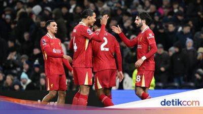 Arne Slot - Leicester City - Liverpool Bertekad Mantap di Puncak Saat Paruh Musim - sport.detik.com - Liverpool