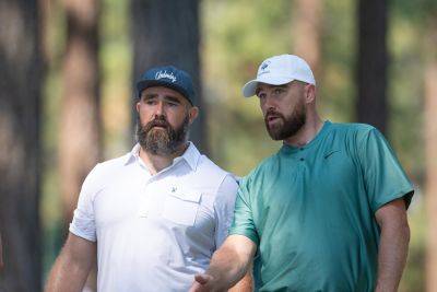 Travis Kelce - Jason Kelce - Patrick Smith - Page VI (Vi) - Taylor Swift - Travis, Jason Kelce give blunt take on Christmas movie Taylor Swift, Kylie Kelce have raved about - foxnews.com - Usa