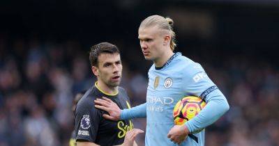 'Do anything' - What Seamus Coleman did before Erling Haaland missed Man City penalty vs Everton