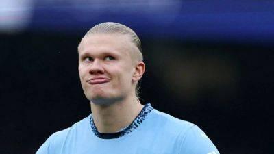 Man City's freefall continues; second-placed Chelsea drop points