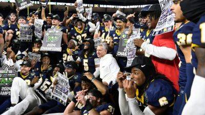 Ford Field - Toledo beats Pittsburgh in bowl-record six overtimes - ESPN - espn.com - Georgia - state Iowa - state Illinois - state Idaho - county Fresno