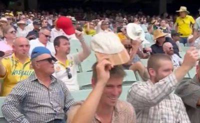 Shane Warne - Steven Smith - Watch: India, Australia Fans Join Forces For Iconic 'Floppy Hats' Tribute To Shane Warne - sports.ndtv.com - Australia - India
