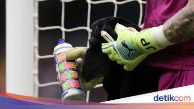Kevin De-Bruyne - Jack Grealish - Bernardo Silva - Erling Haaland - Paul Robinson - Liga Inggris - Contekan Pickford yang Jitu atau Penalti Haaland yang Buruk? - sport.detik.com - Jordan