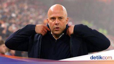 Di Inggris, Arne Slot Tak Rasakan Suasana Natal