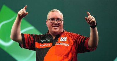 The Stephen Bunting bandwagon rolls on as Liverpool daft darts star channels Arne Slot with rivals an afterthought