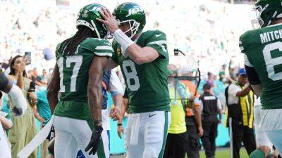 Brett Favre - Tom Brady - Aaron Rodgers - Drew Brees - Davante Adams - Jets' Adams -- 'It would be dope' to catch Rodgers' 500th TD pass - ESPN - espn.com - New York