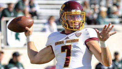 Former Central Michigan quarterback Tommy Lazzaro, 27, killed in hunting accident - foxnews.com - Usa - state Michigan - county Walton