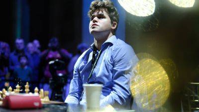 Magnus Carlsen - Magnus Carlsen disqualified from chess tournament for wearing jeans - ESPN - espn.com - Norway - New York