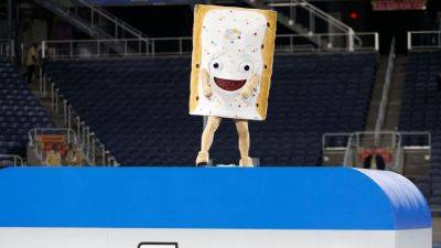 Inside the ever-evolving wild ideas of the Pop-Tarts Bowl - ESPN