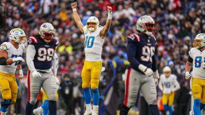 Justin Herbert - Jim Harbaugh - Drake Maye - Chargers rout Patriots in blowout victory to clinch playoff berth - foxnews.com - Los Angeles