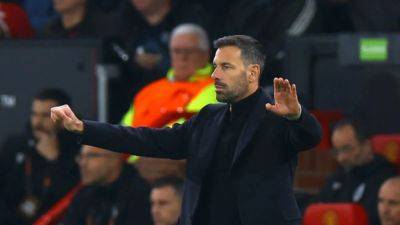 Van Nistelrooy disappointed by Man United exit